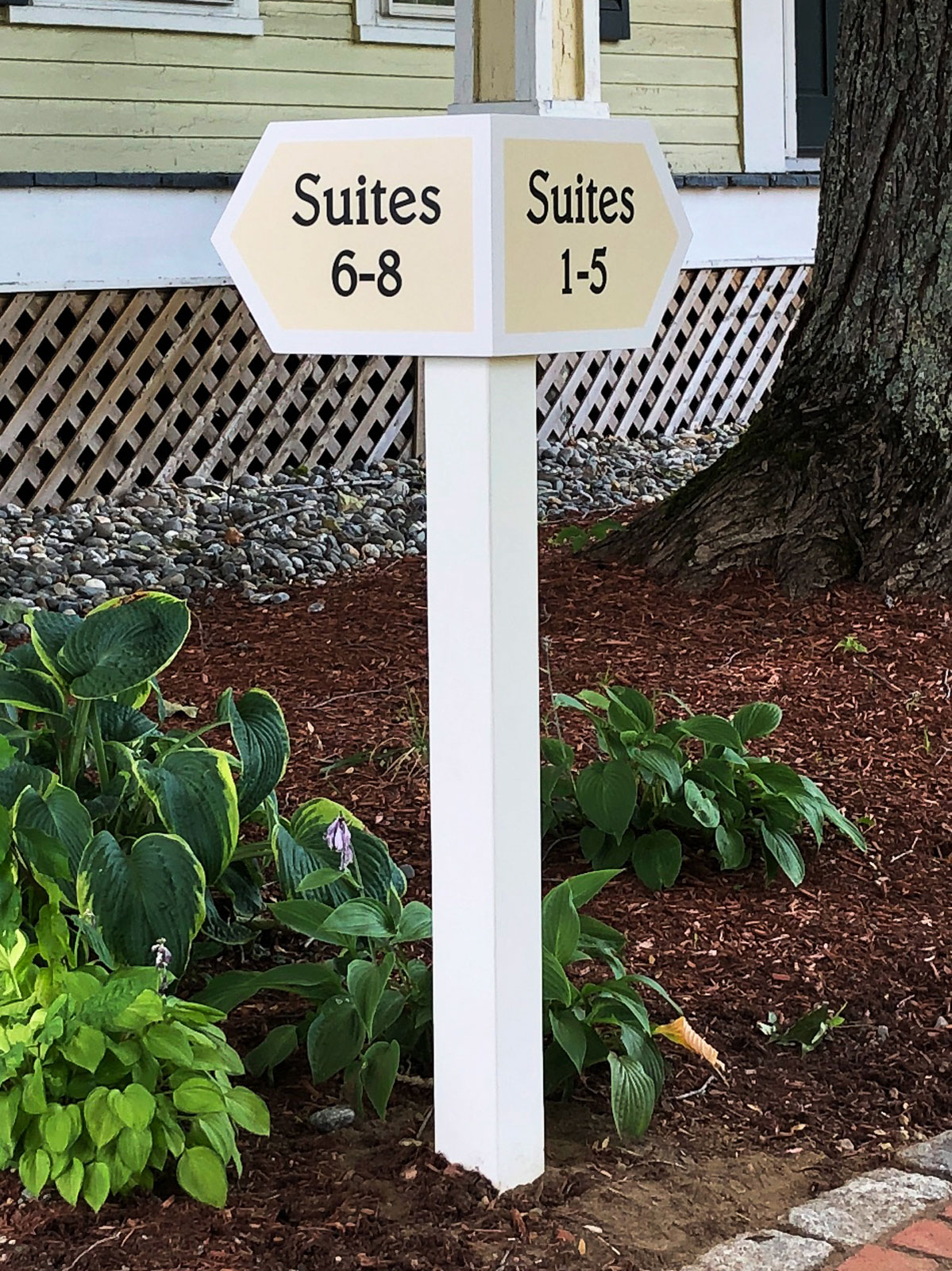 Pole Signs - Sammel Group